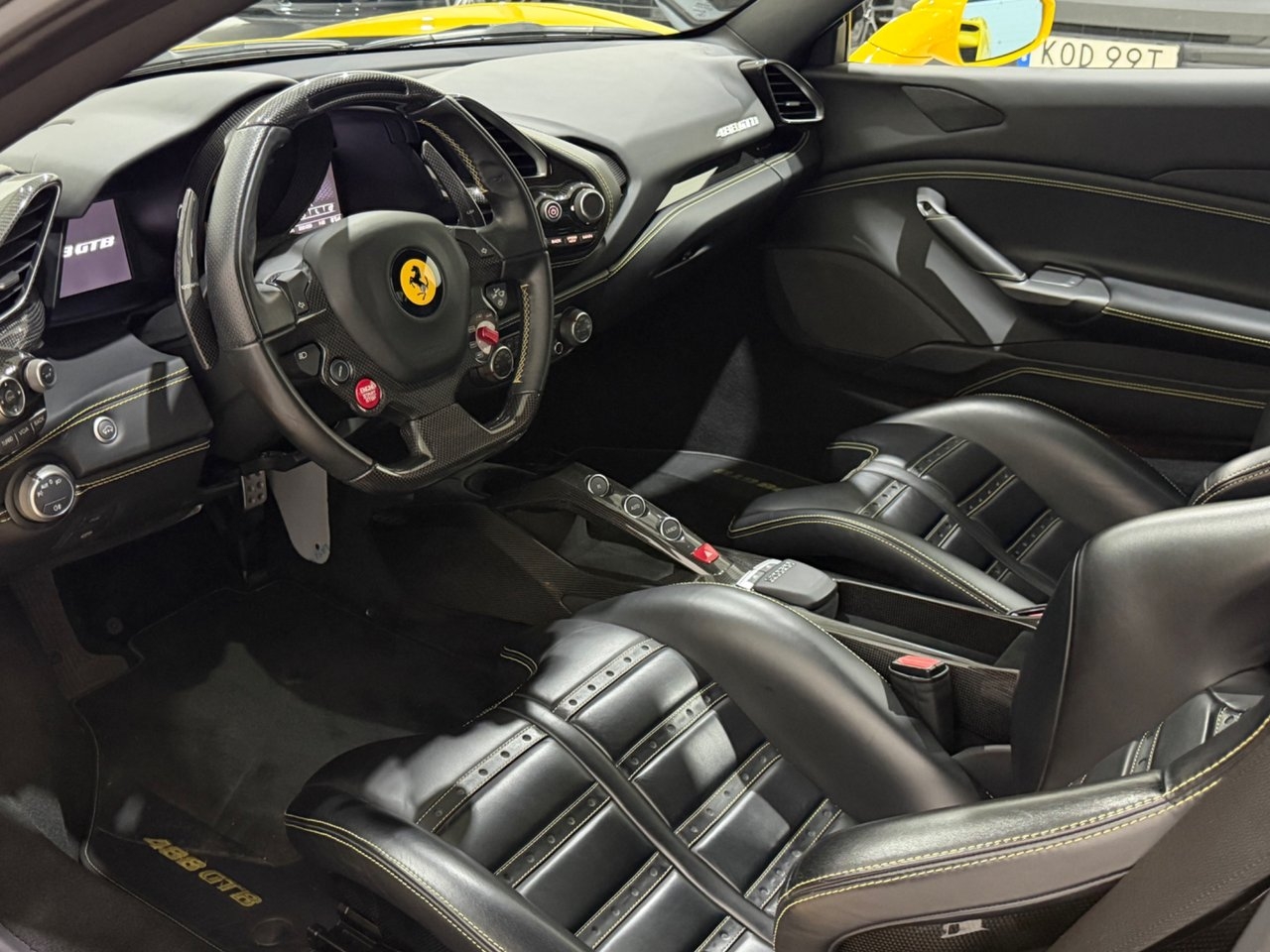 Ferrari 488 GTB 3.9 V8 F1 Svensksåld 2016, bild 7/10