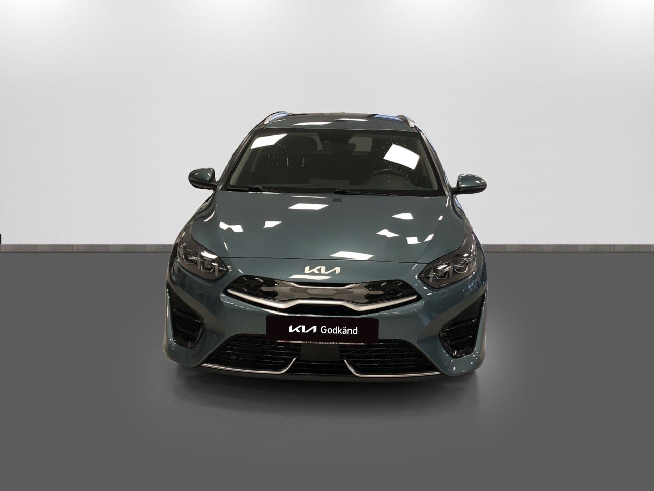 Kia Ceed SW PLUG-IN HYBRID DCT6 ACTION 2024, photo 2/14