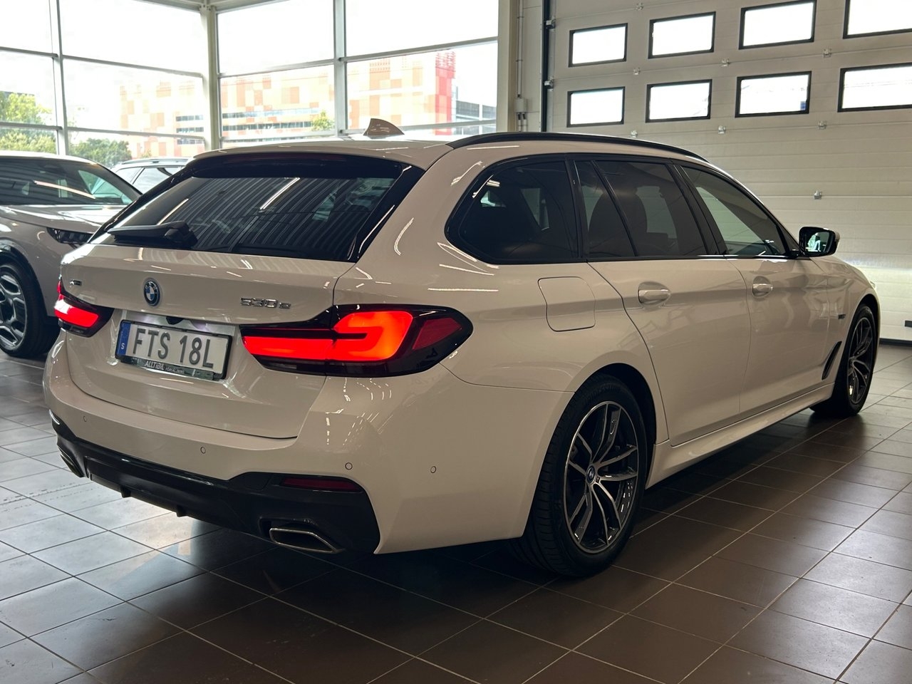 BMW 530 e M-Sport xDrive Touring AUT 2024, bild 7/10