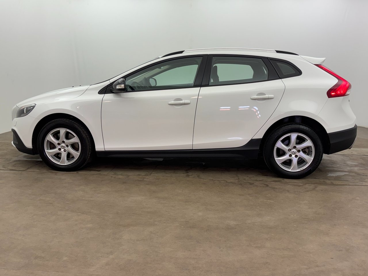 Volvo V40 Cross Country 2018, bild 3/10