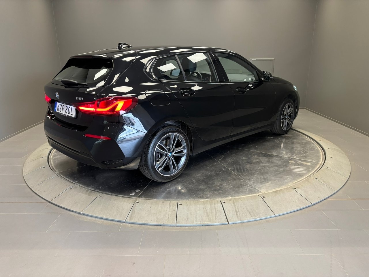 BMW 118 i Sport line Euro 6 2024, bild 5/10