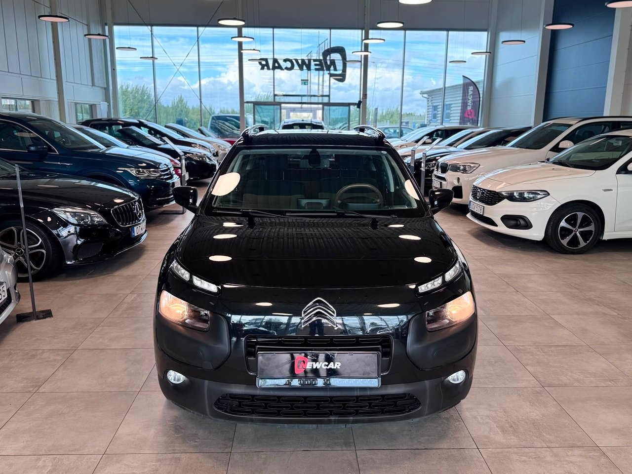 Citroen C4 Cactus 2015, kuva 2/10