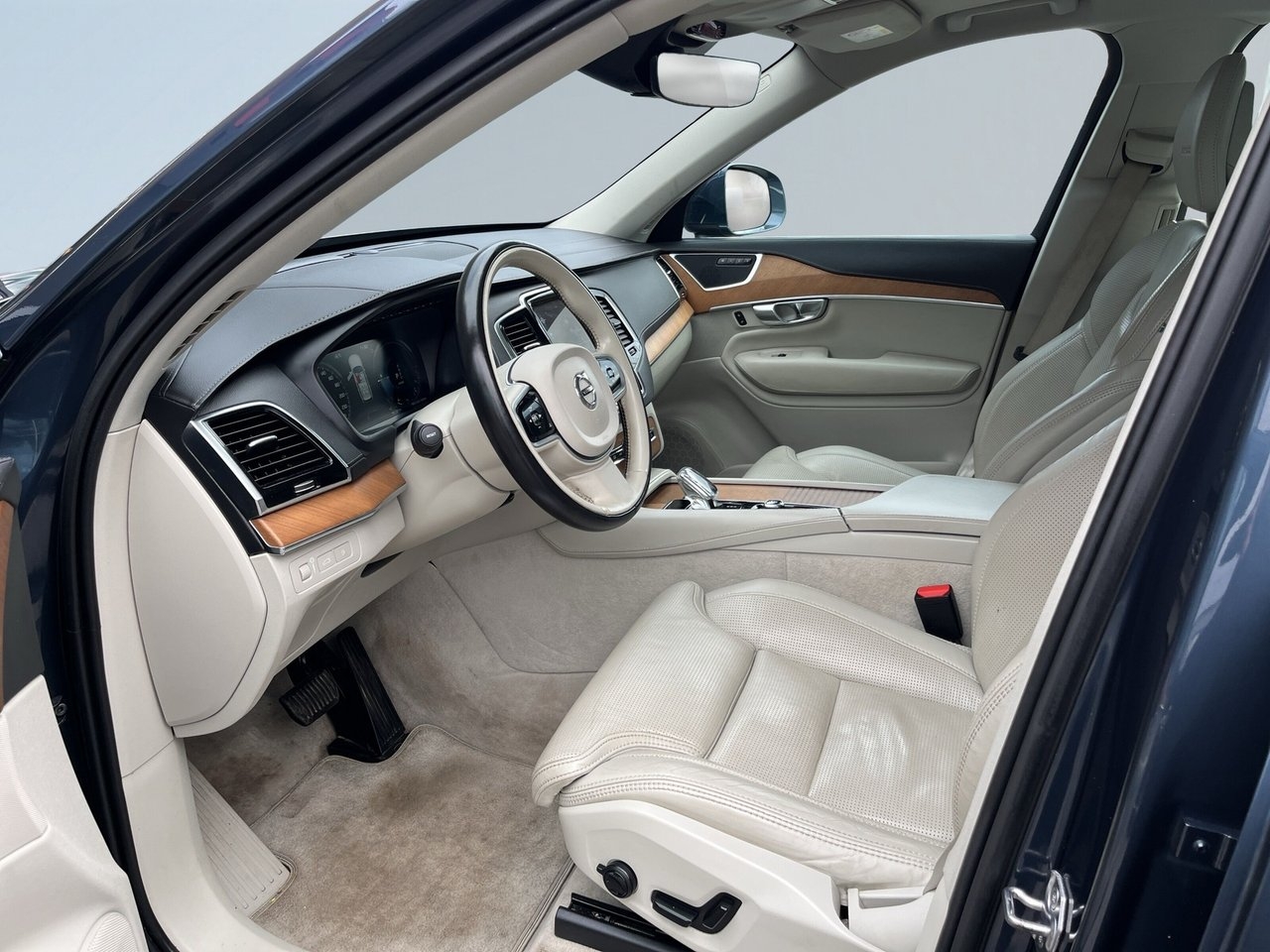 Volvo XC90 2020, kuva 7/26