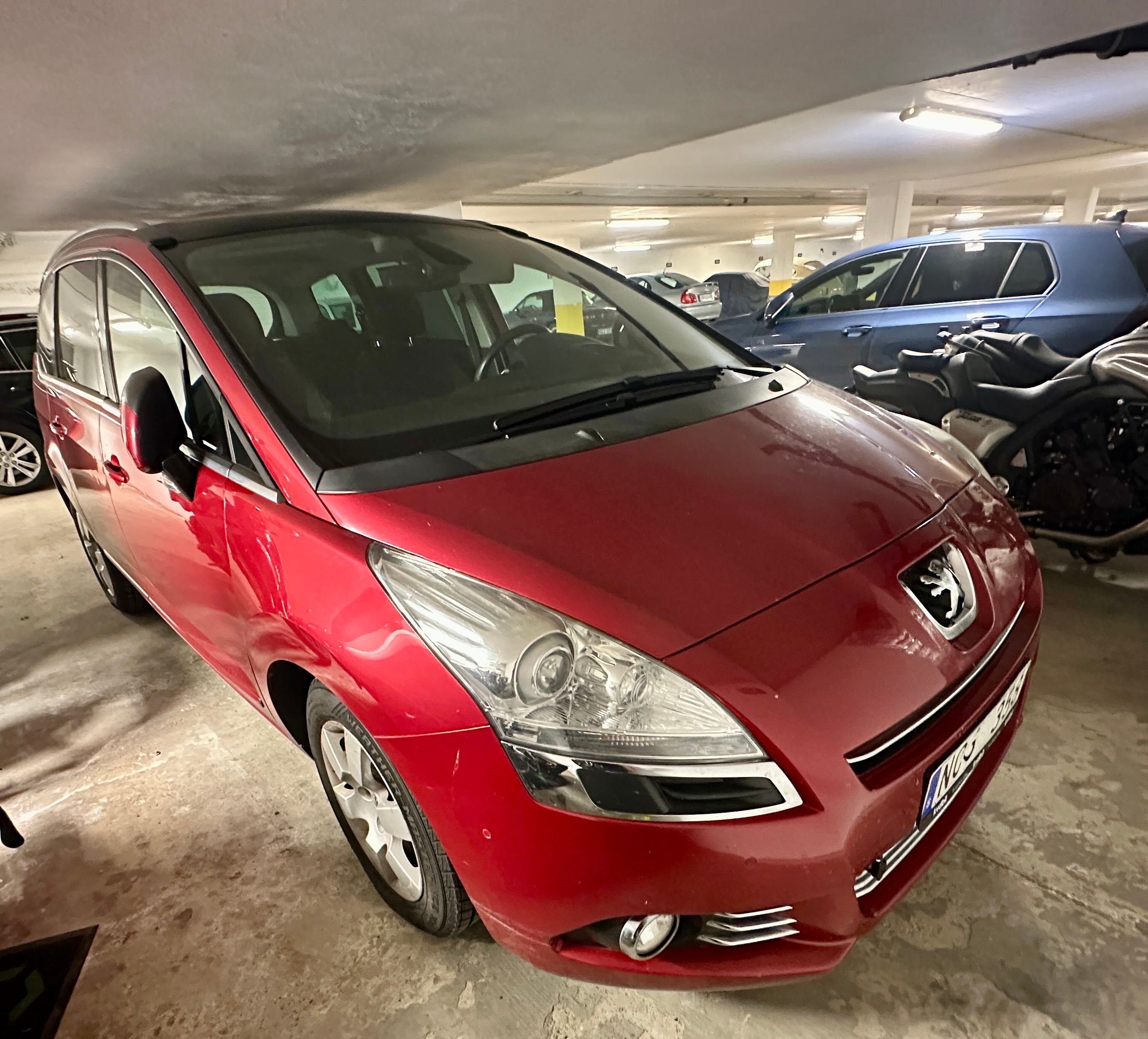 Peugeot 5008