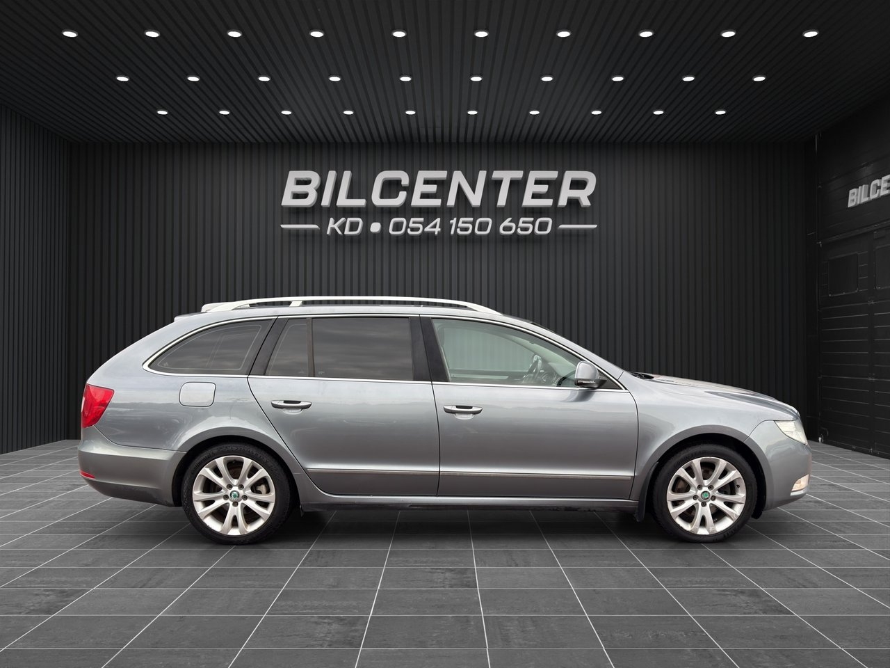 Skoda Superb 2013, bild 5/10