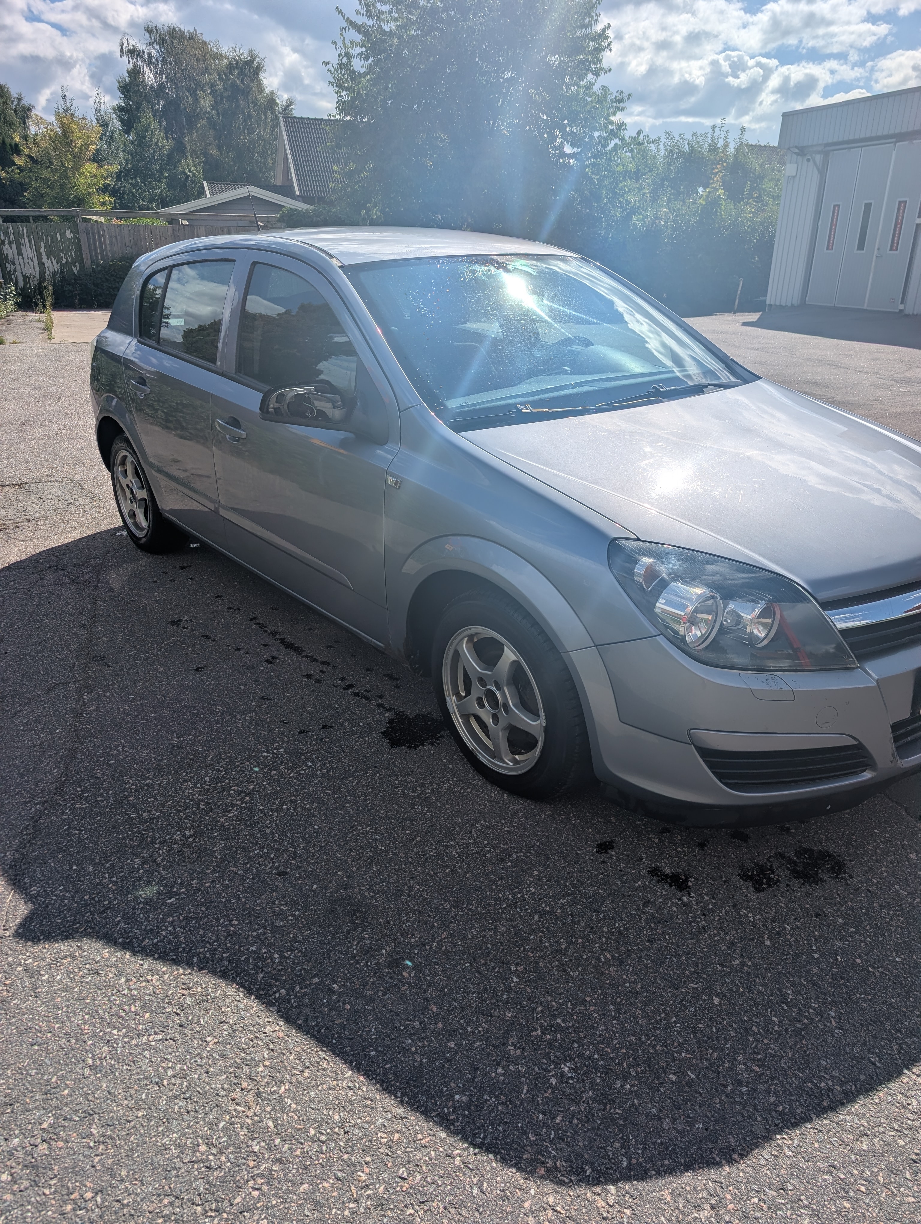 Opel Astra 1.6 Twinport ECOTEC Manuell 2006, bild 2/8