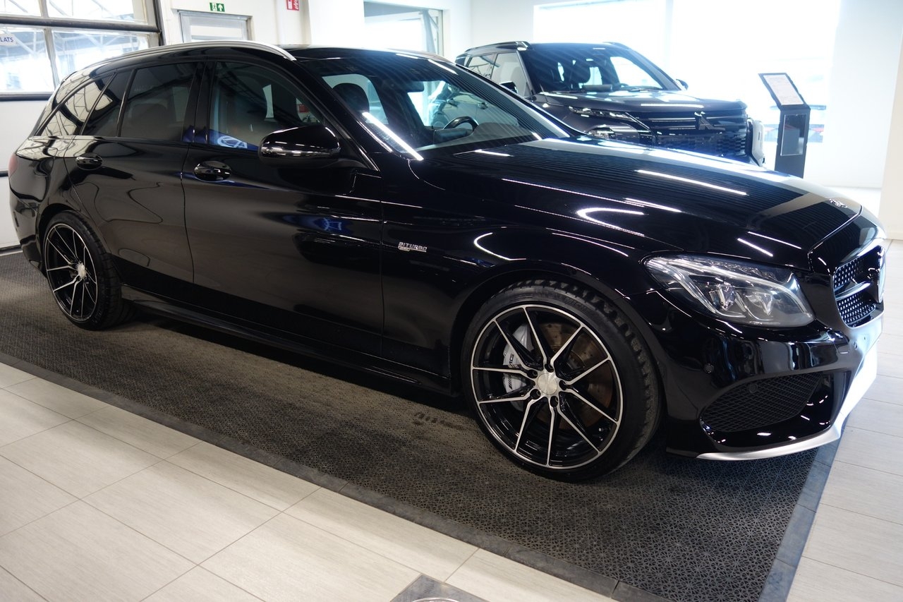 Mercedes-Benz C 2017, bild 2/6