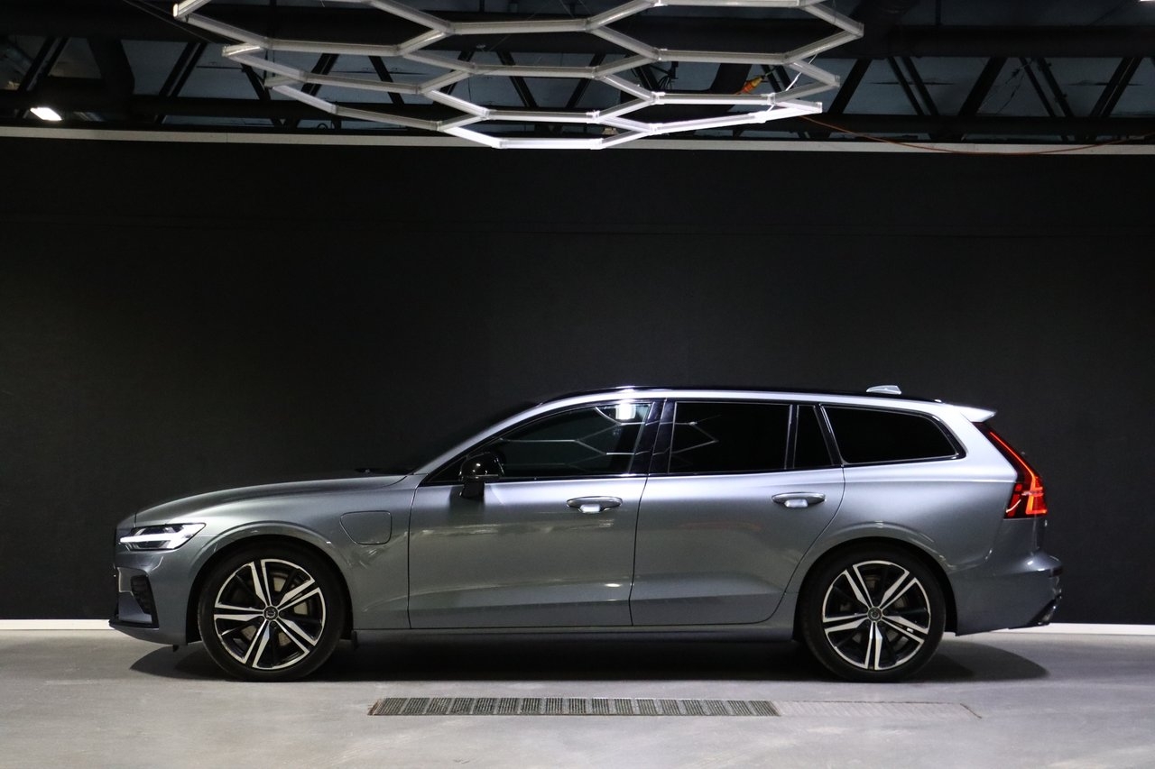 Volvo V60 Recharge T8 AWD R-Design H/K 2021, bild 4/10