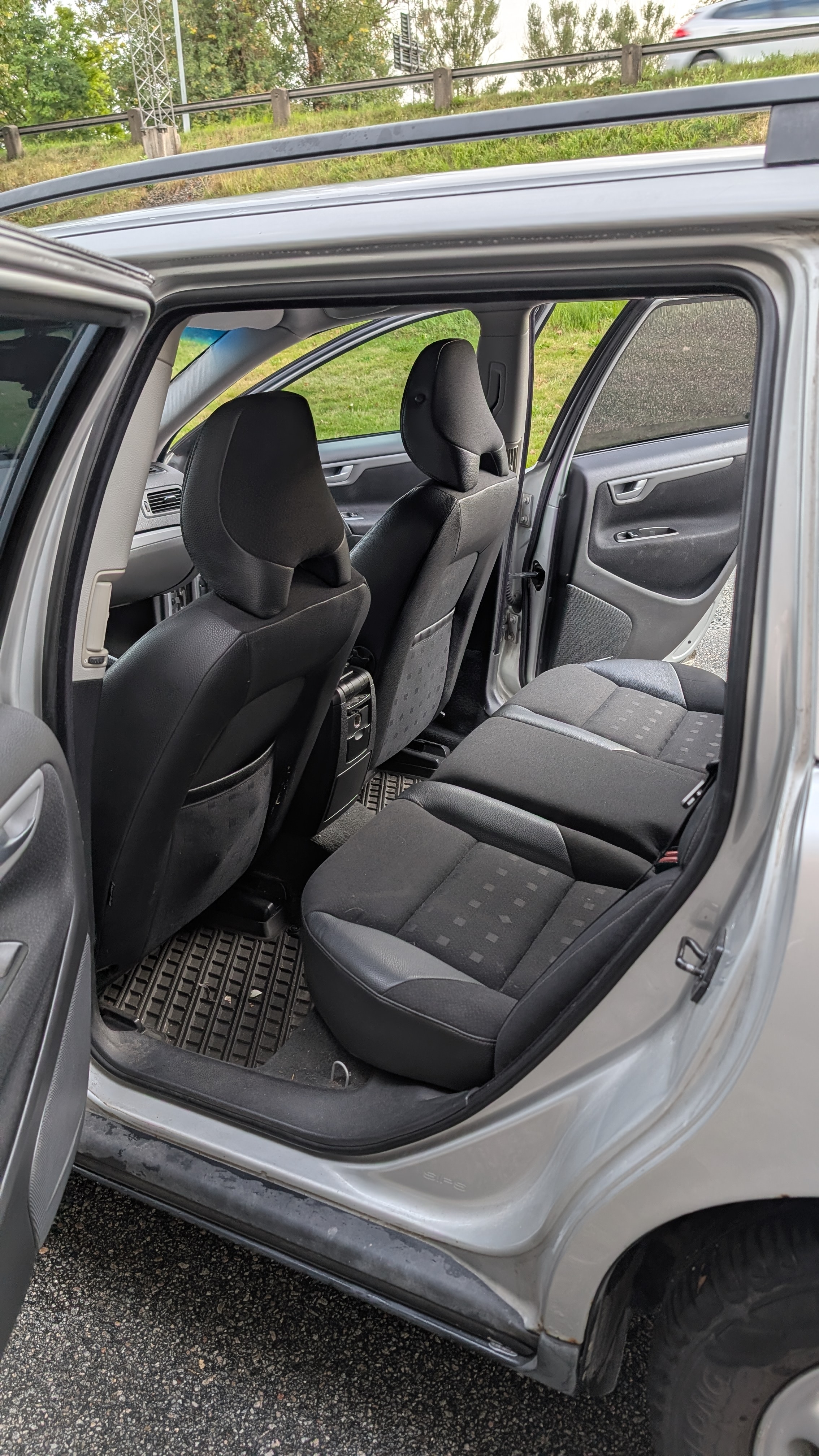 Volvo V70 2.4 Manuell 2007, bild 4/8