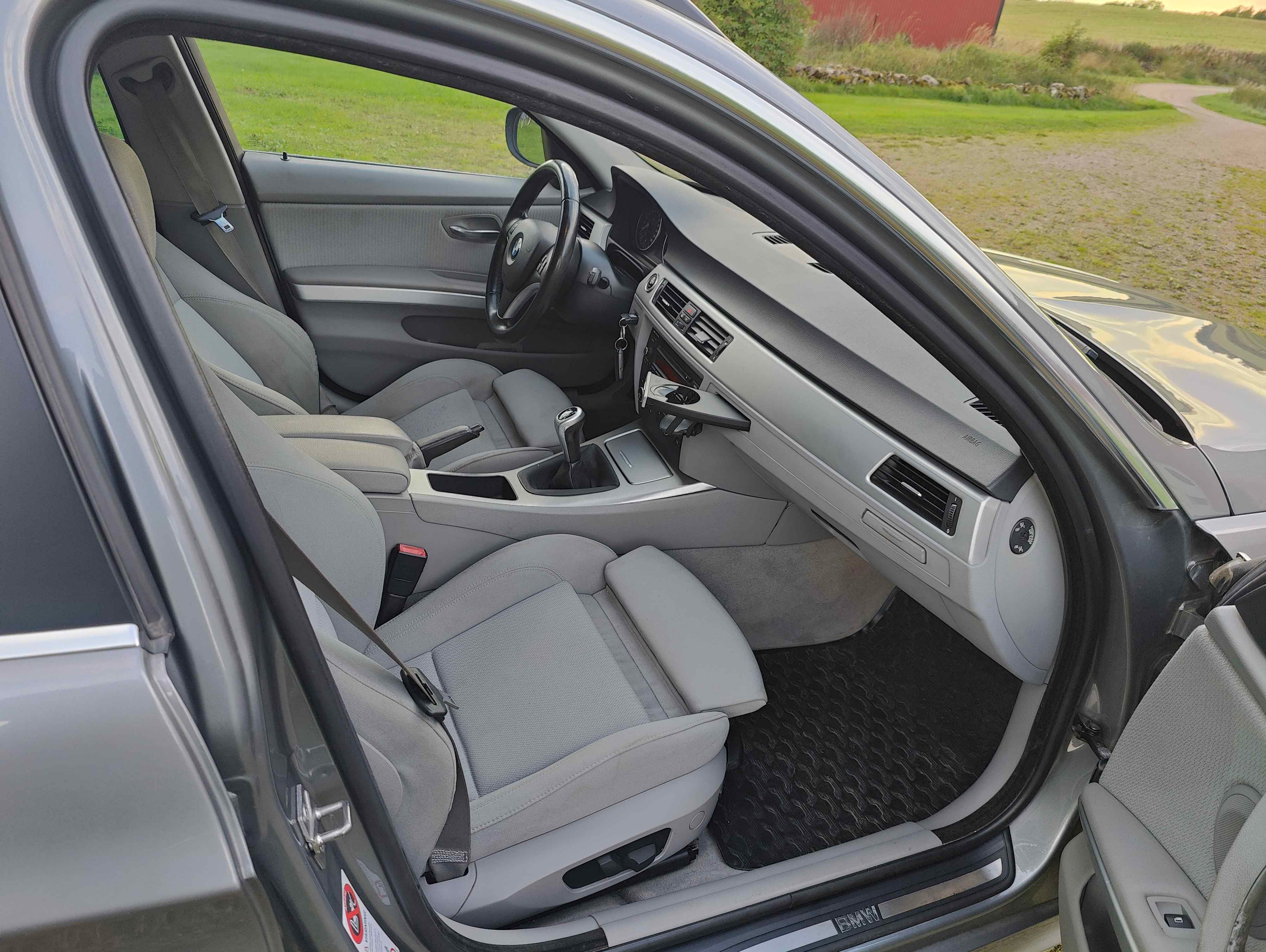 BMW 325 i Touring Manuell 2010, bild 5/10