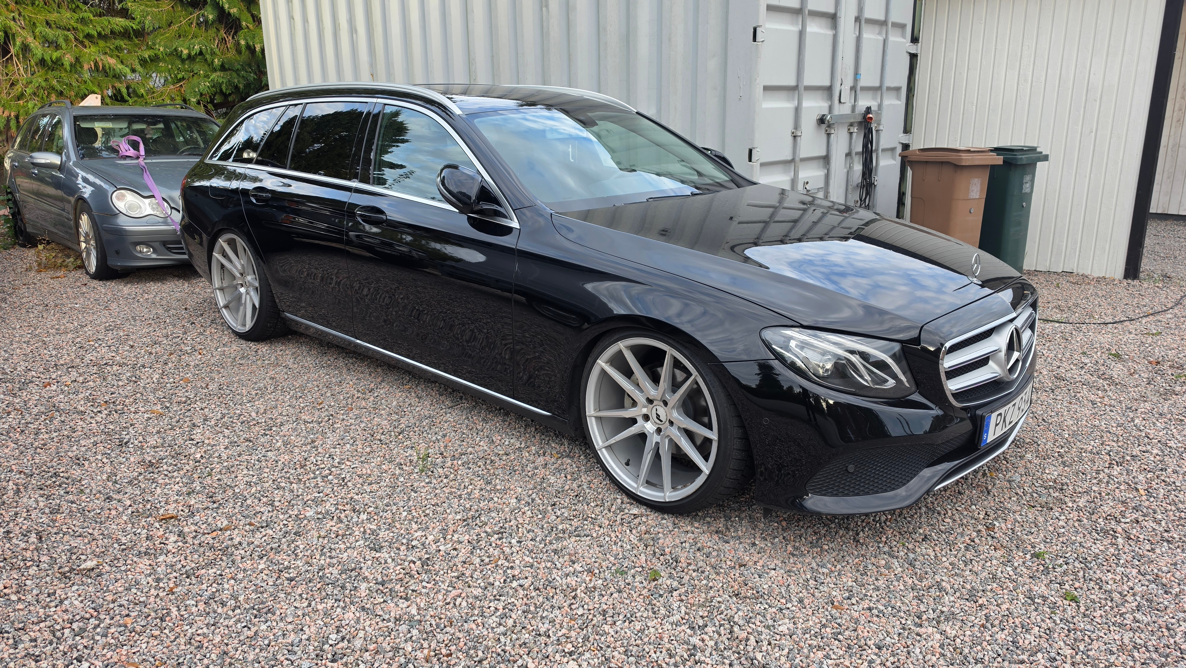Mercedes-Benz E 220 T d 9G-Tronic 2017, bild 2/6