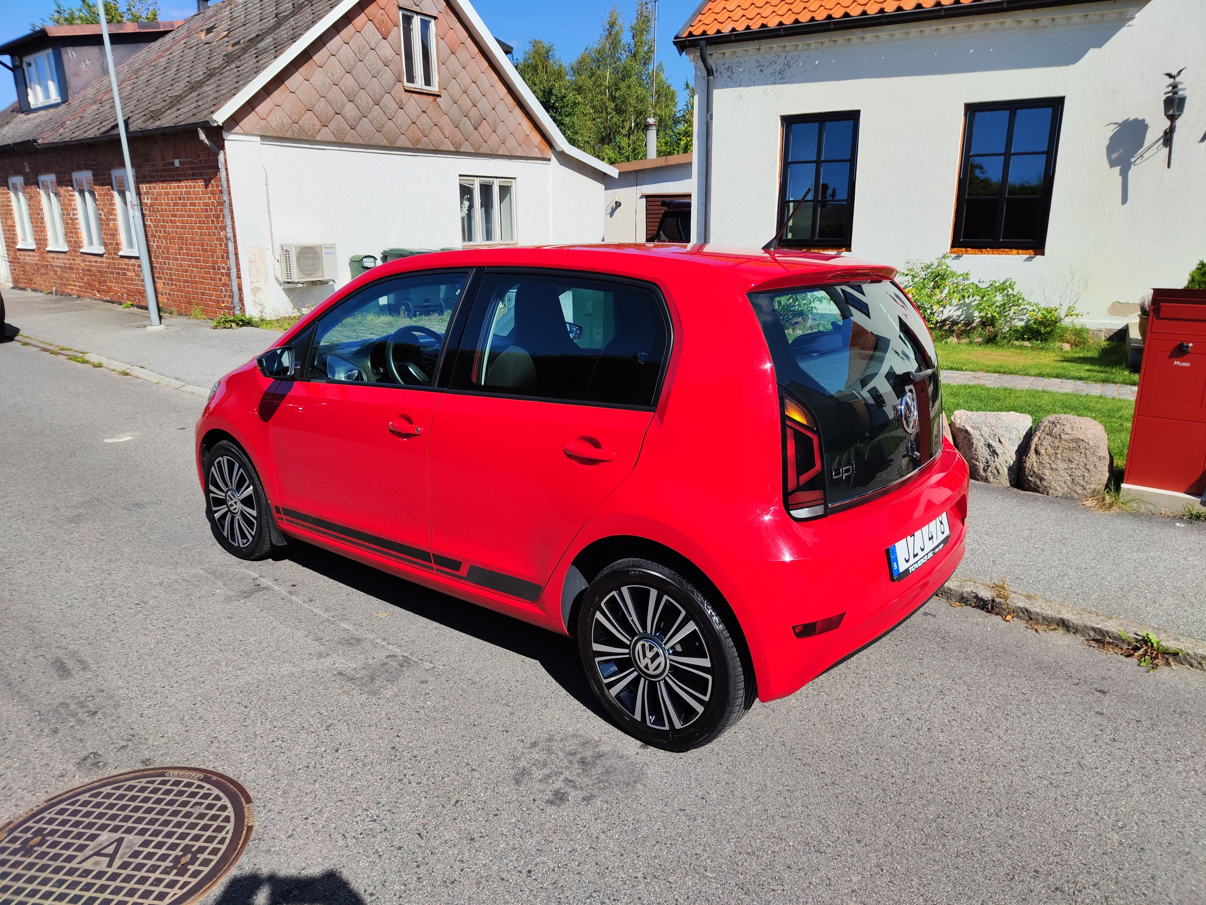 Volkswagen UP! 5-dörrar 1.0 MPI Manuell 2017, bild 3/7