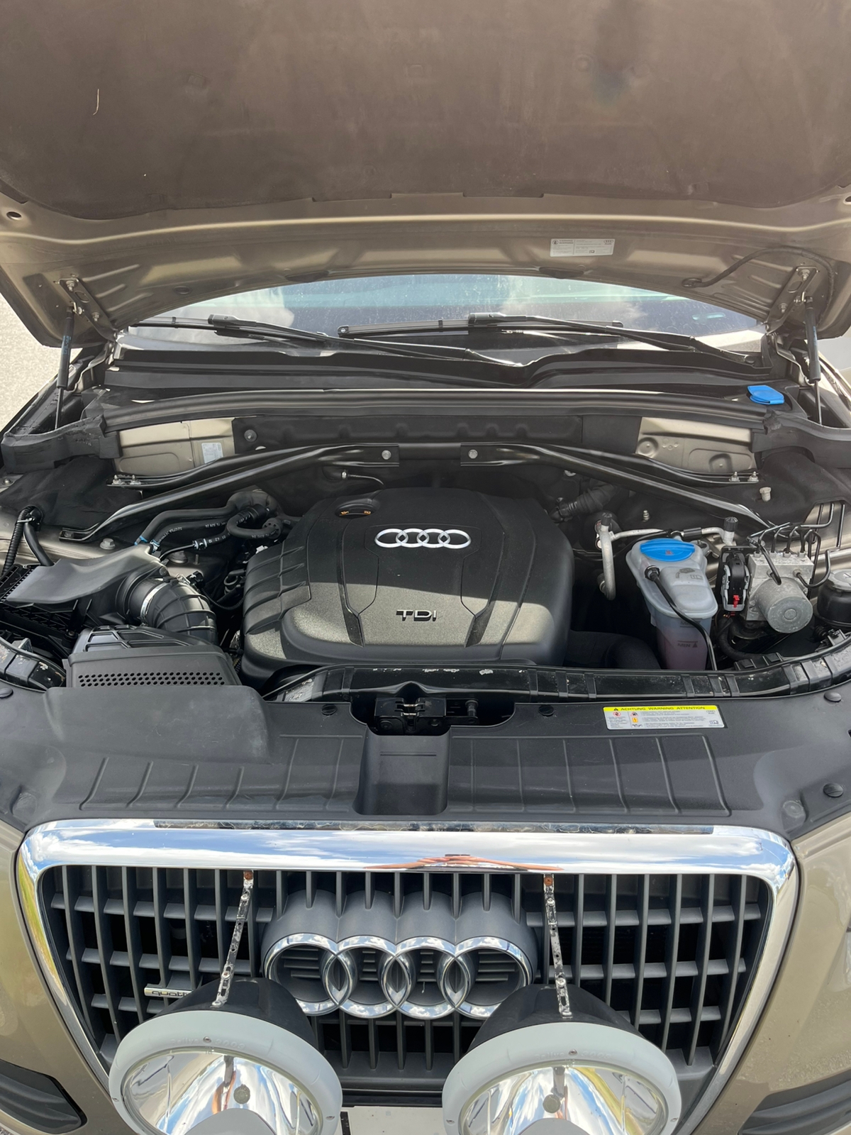 Audi Q5 2.0 TDI quattro S Tronic 2011, bild 5/9