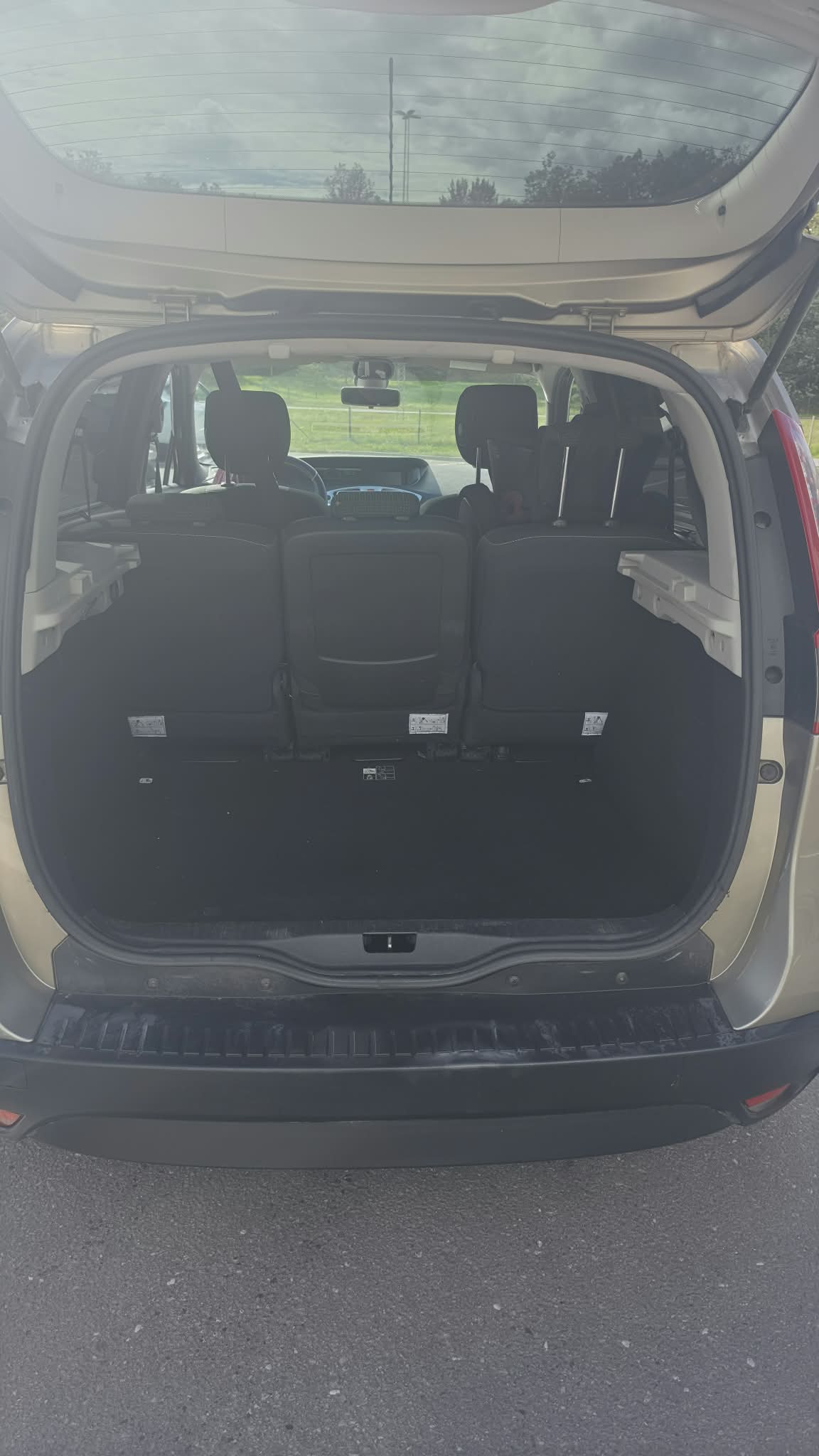 Renault Scenic III 1.5 dCi Manuell 2011, kuva 6/6