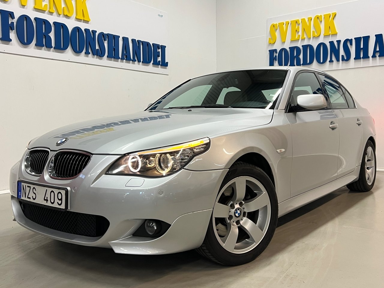 BMW 530 2009, bild 3/28