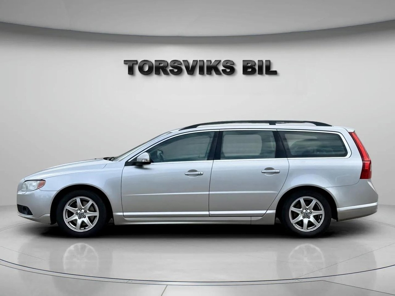 Volvo V70 1.6 D DRIVe Momentum 2011, bild 3/10