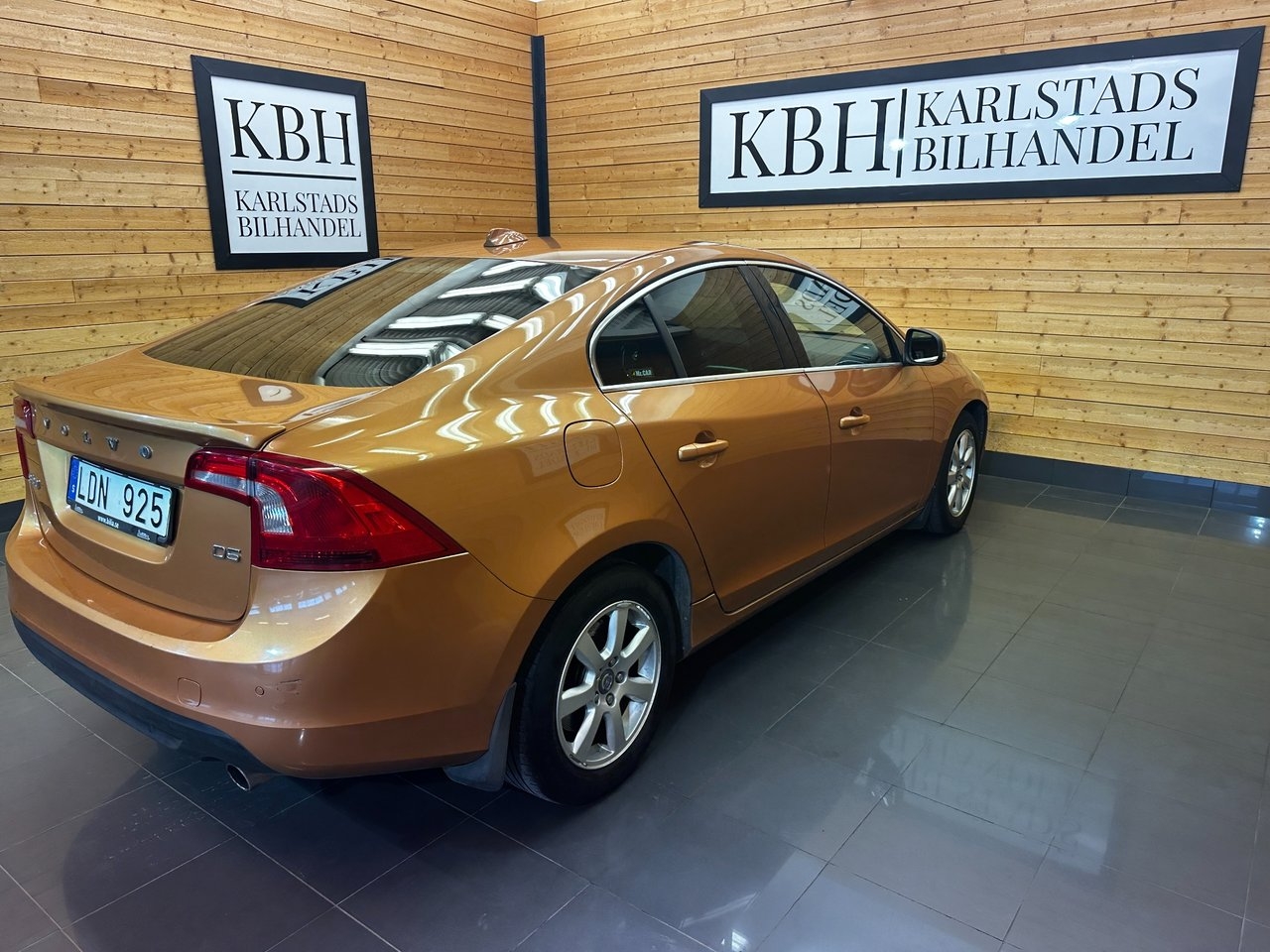 Volvo S60 D5 Momentum Euro 5 2011, bild 6/10