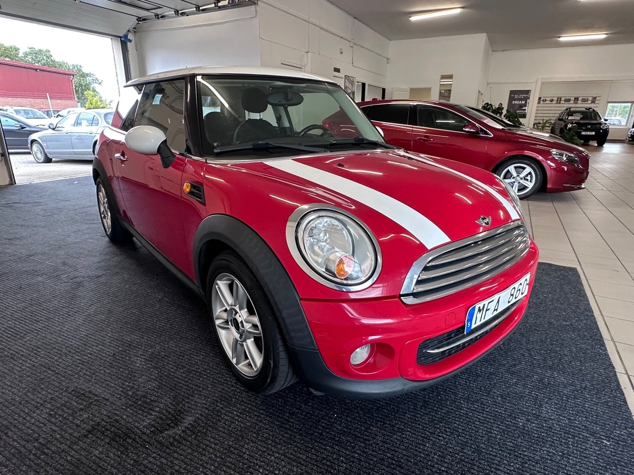 MINI Cooper 2012, kuva 7/10