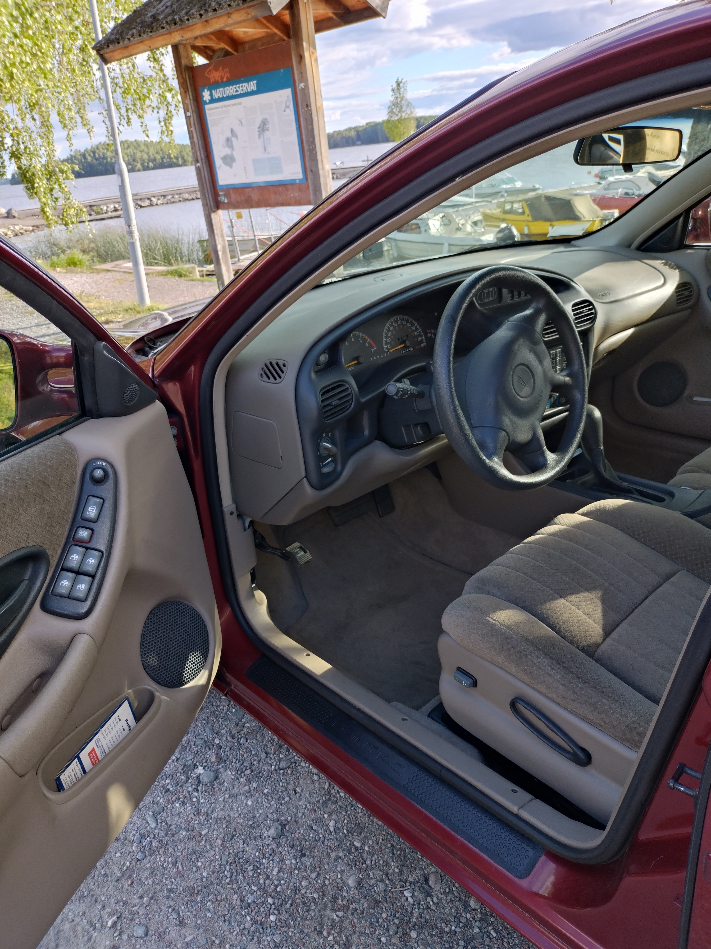 Pontiac Grand Prix 3.1 V6 Automatisk 2001, bild 4/6
