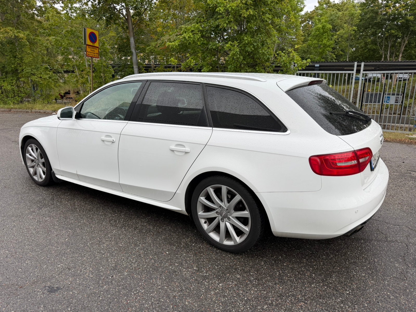 Audi A4 2013, bild 2/9