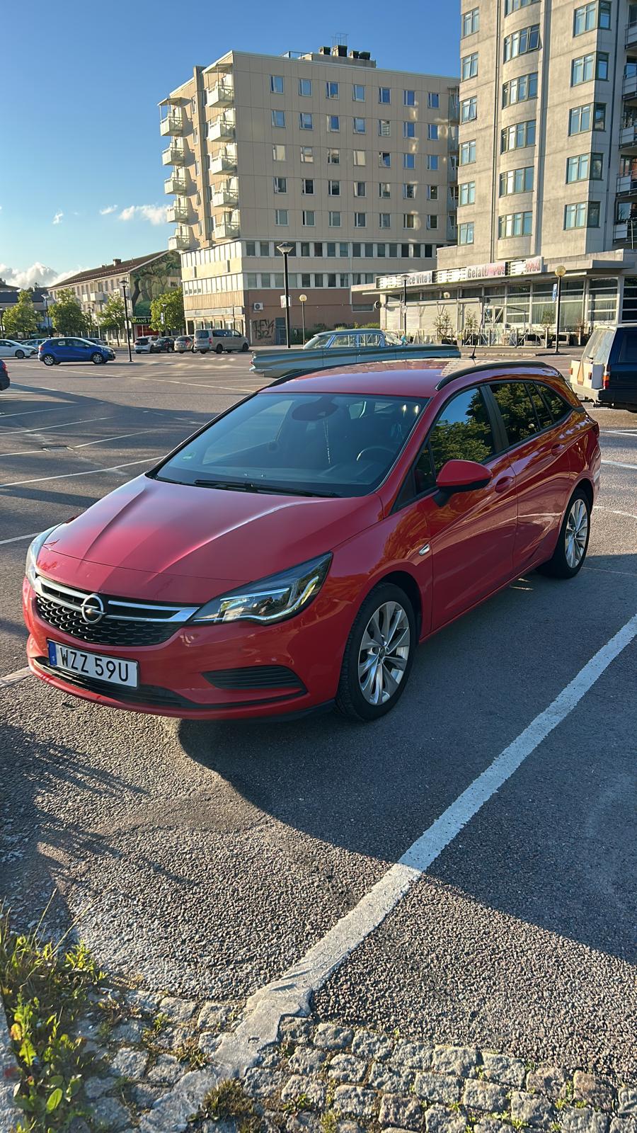 Opel Astra Sports Tourer 1.4 DIT Manuell 2019, bild 3/10