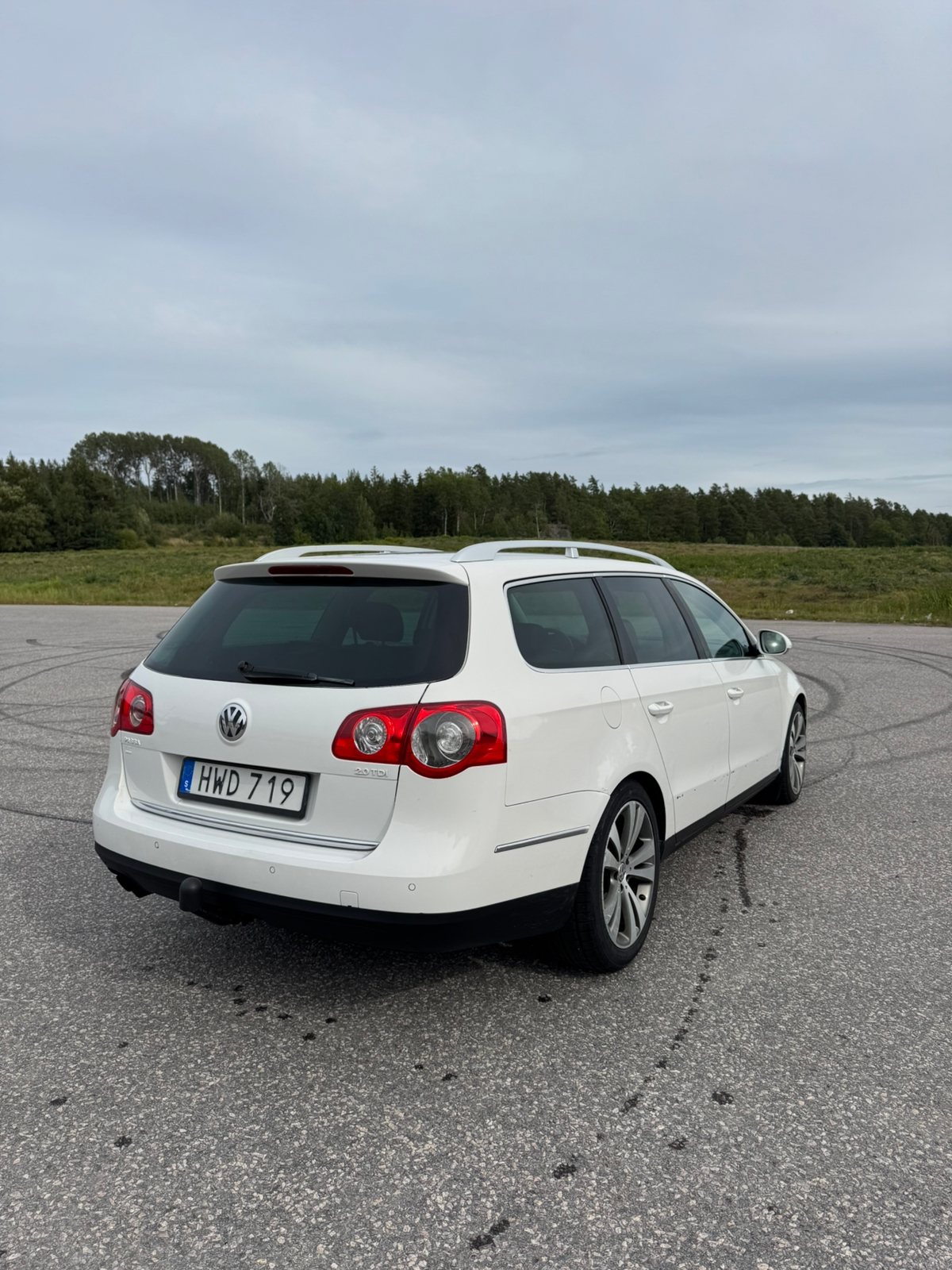 Volkswagen Passat 2009, bild 4/6