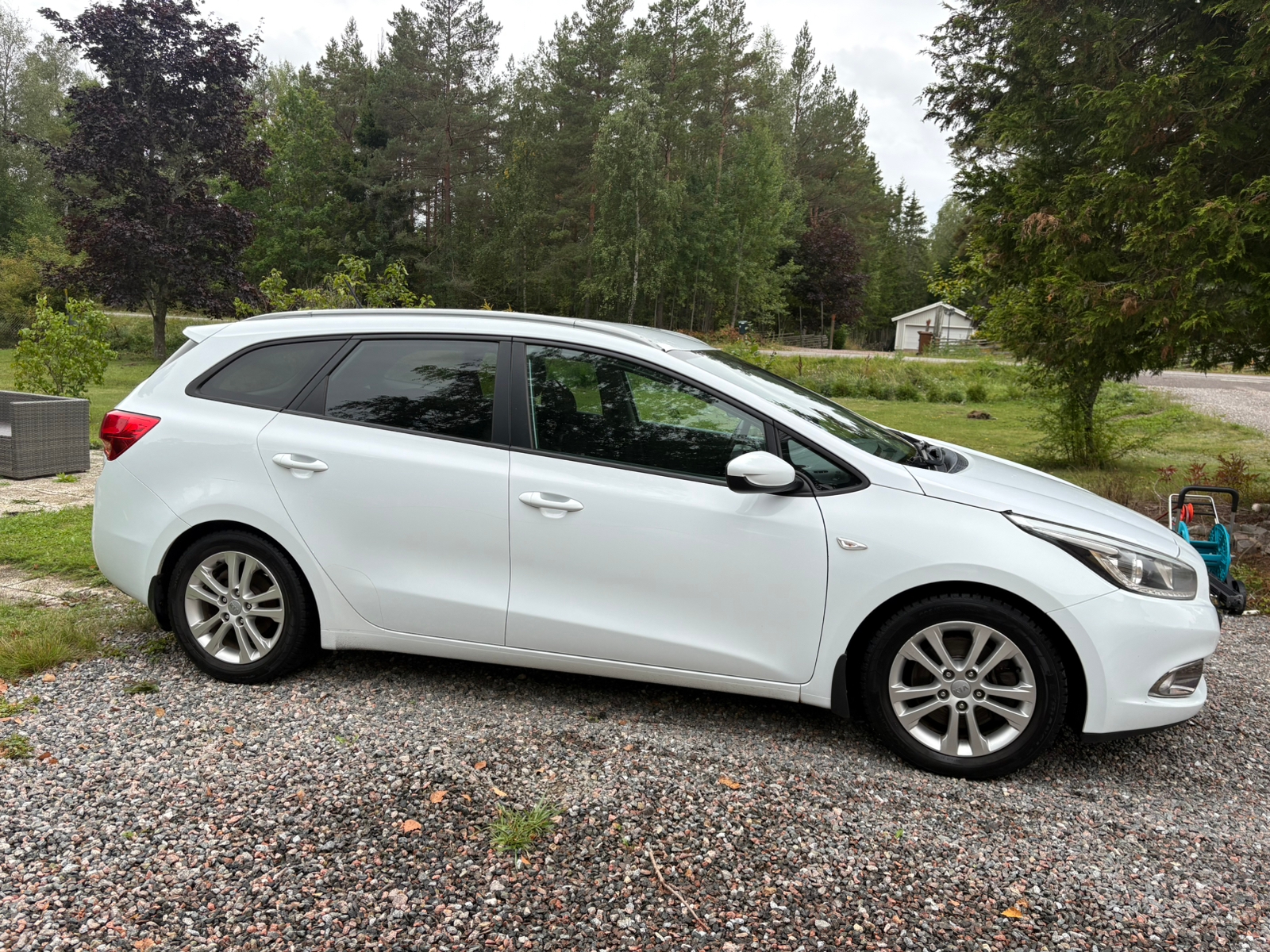 Kia Ceed _sw 1.4 CRDi Manuell 2014, bild 3/8