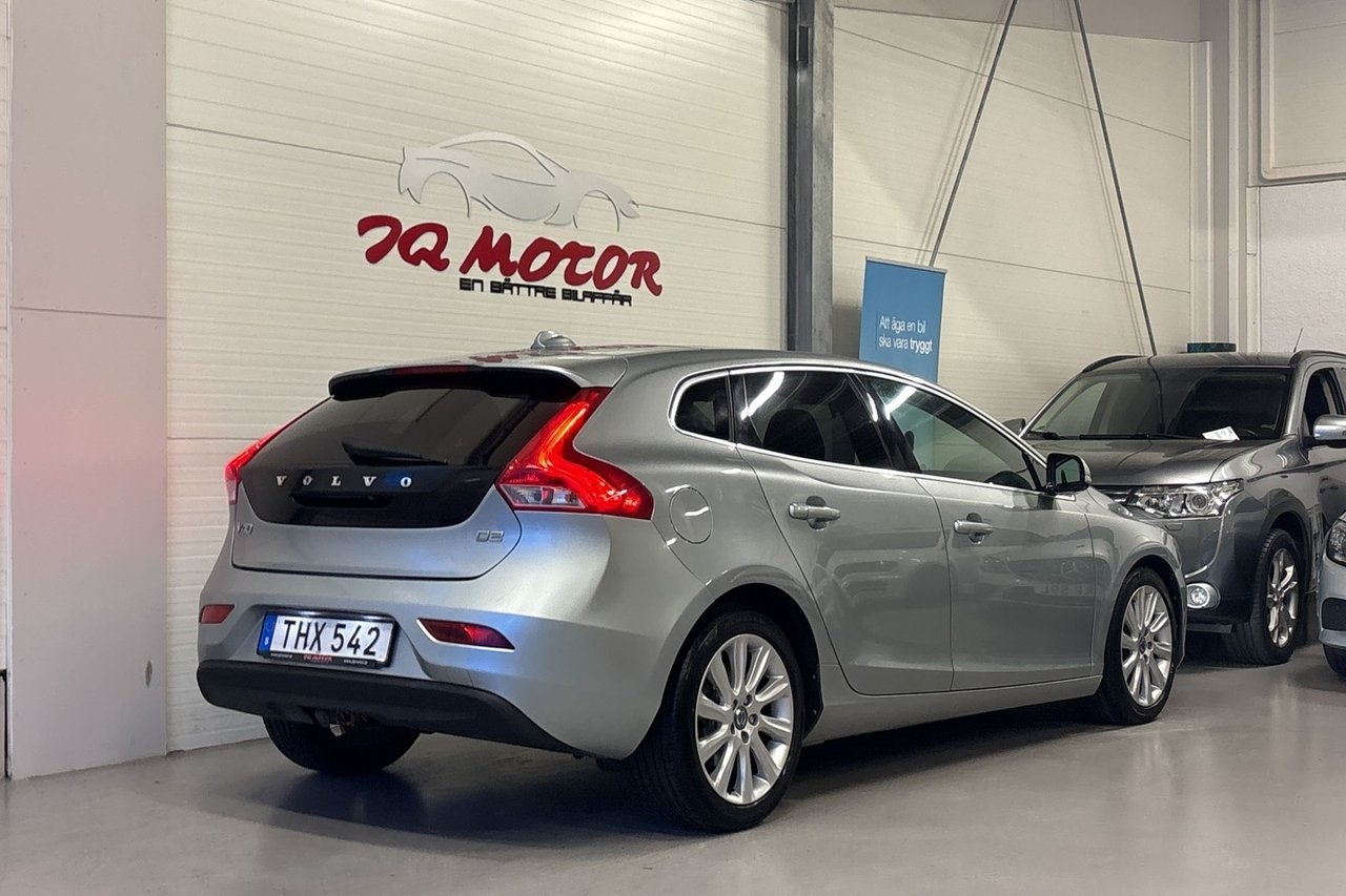 Volvo V40 D2 Momentum 2014, bild 4/10