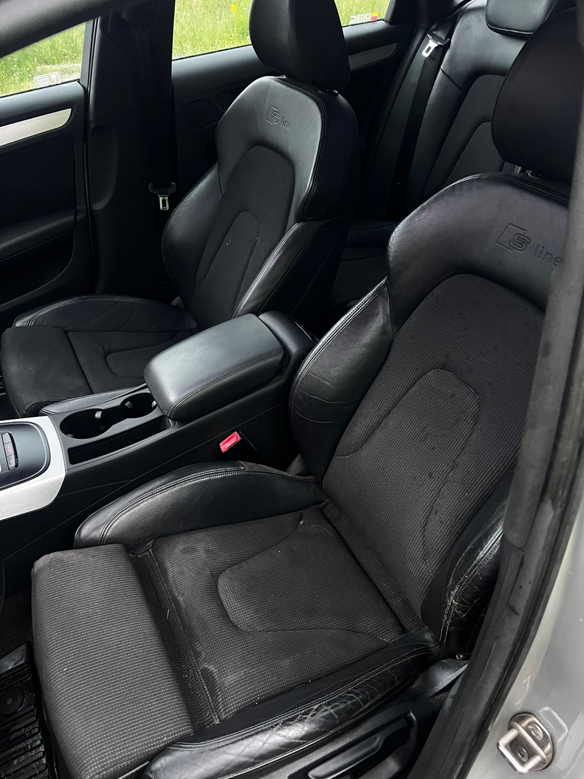 Audi A4 Avant 2.0 TFSI quattro Manuell 2010, bild 6/10