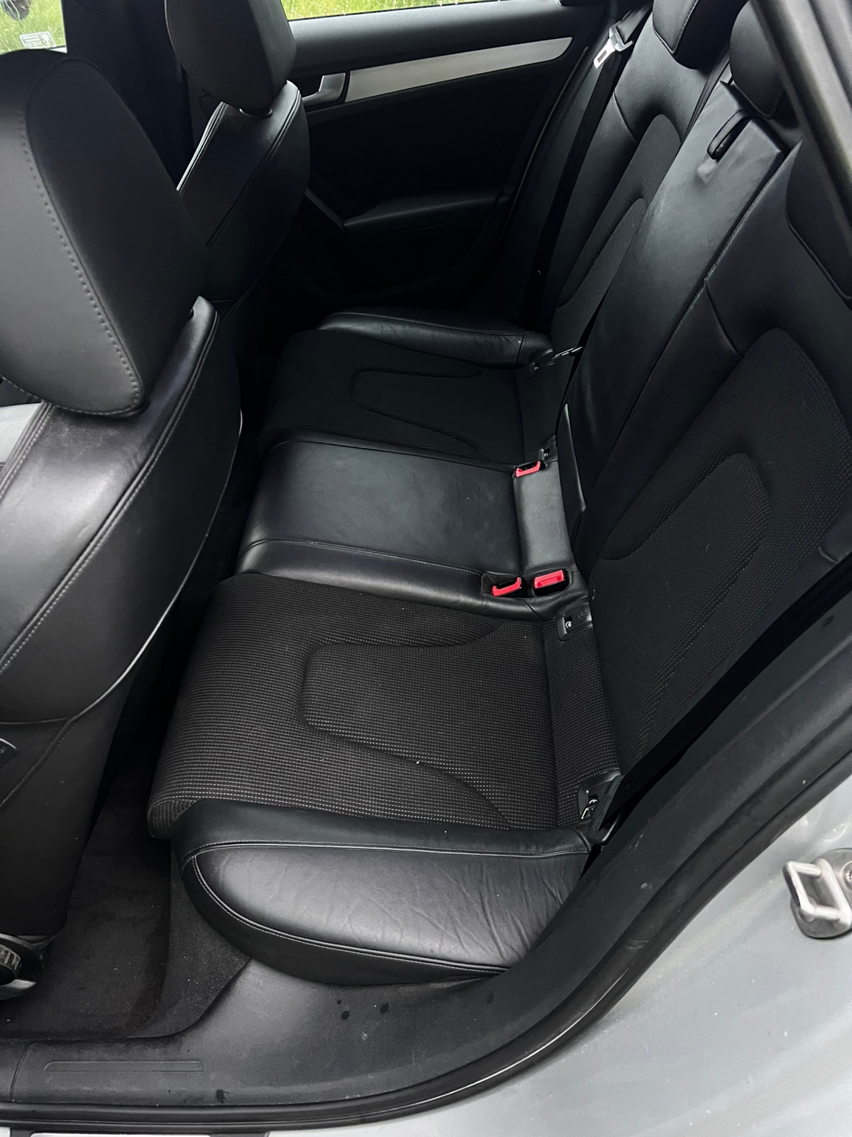 Audi A4 Avant 2.0 TFSI quattro Manuell 2010, bild 7/10