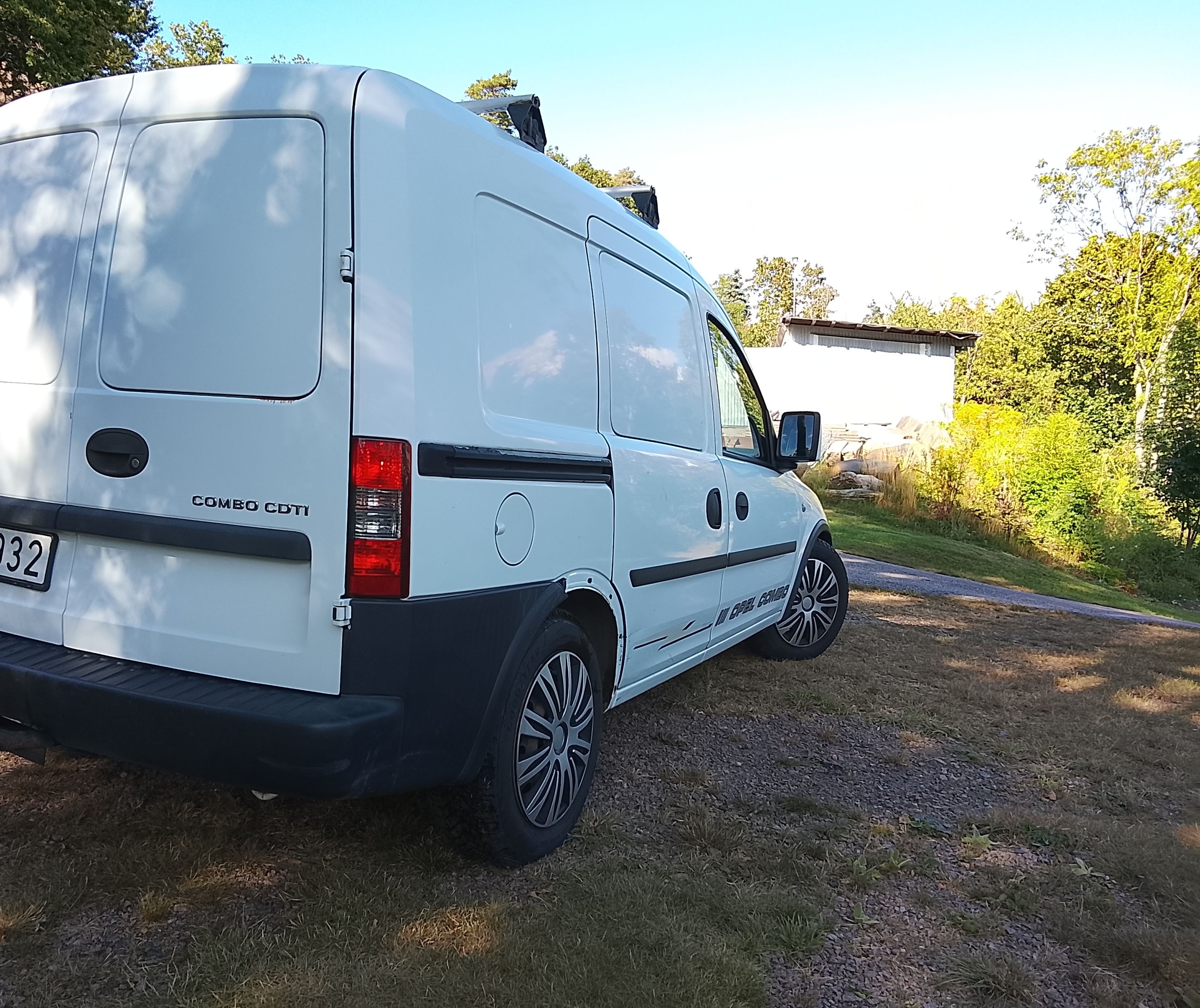 Opel Combo 1.3 CDTI 2008, bild 2/5