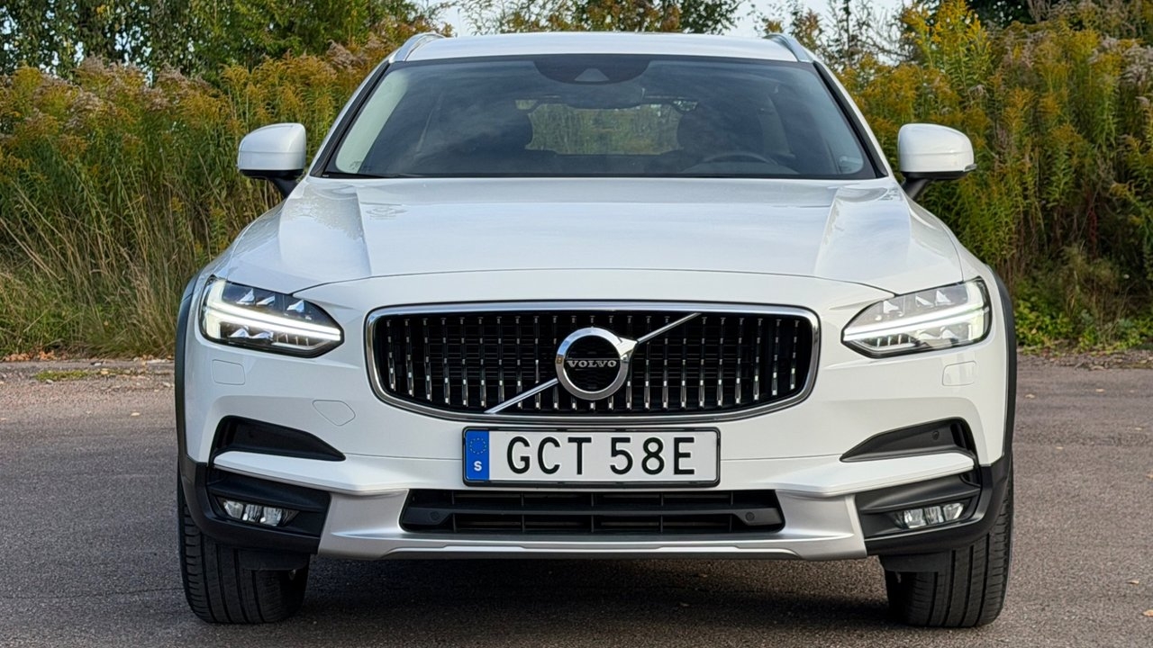 Volvo V90 Cross Country 2019, kuva 2/10