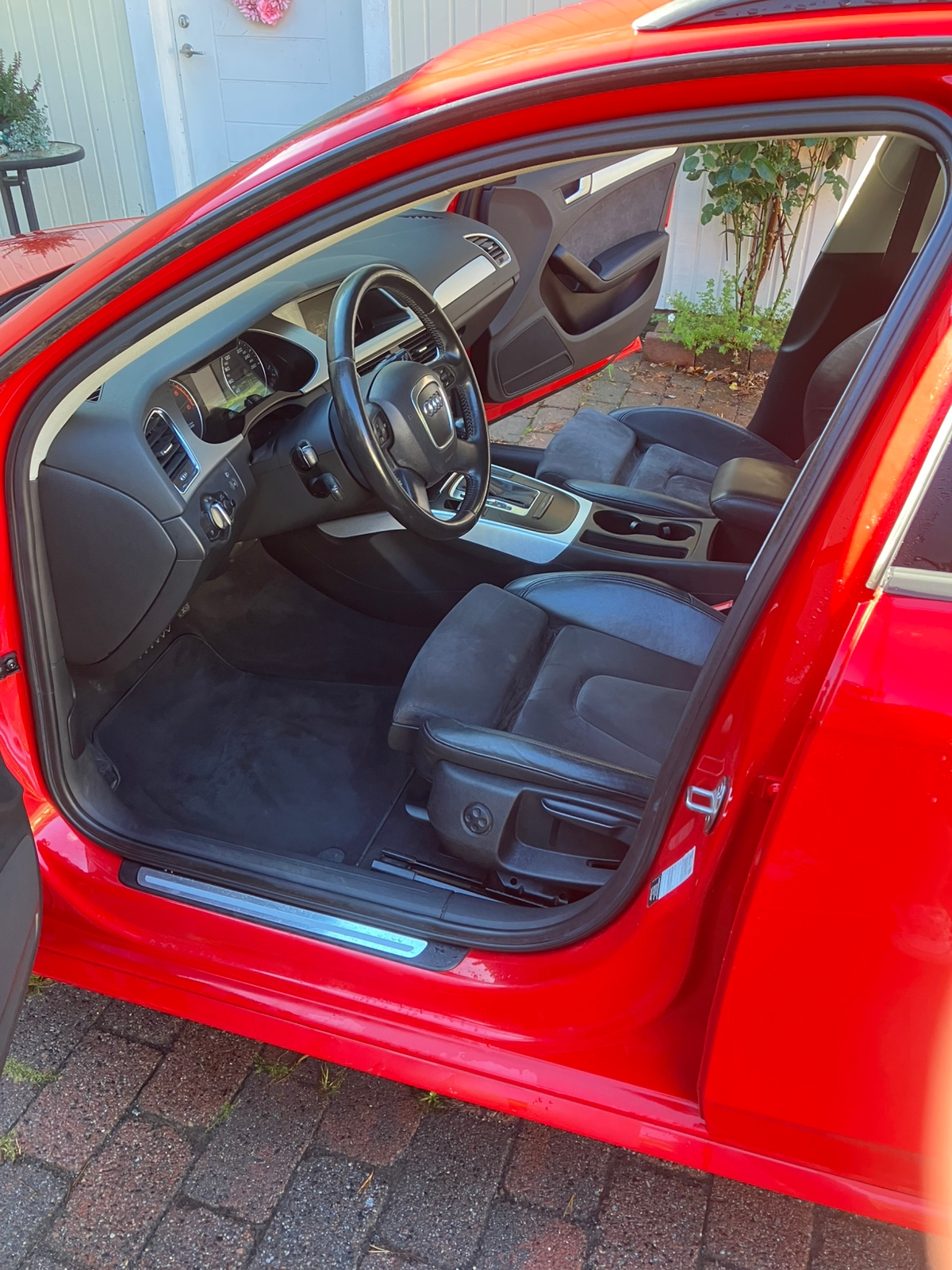 Audi A4 Avant 2.0 TDI DPF Multitronic 2009, bild 4/7