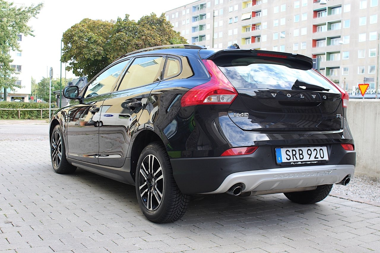 Volvo V40 Cross Country 2017, bild 2/10
