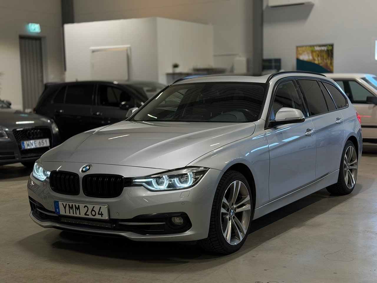 BMW 330