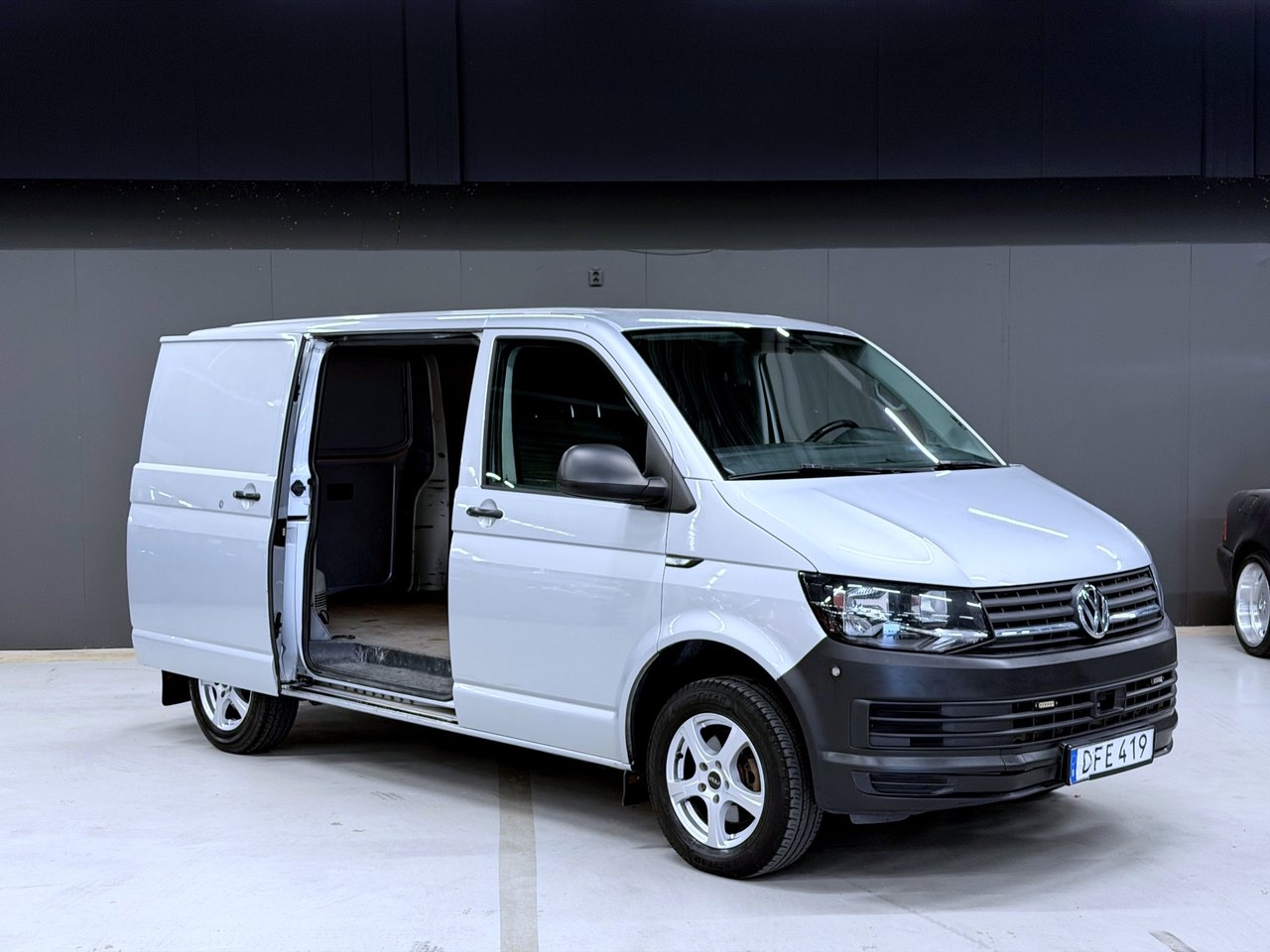 Volkswagen Transporter 2018, bild 6/10