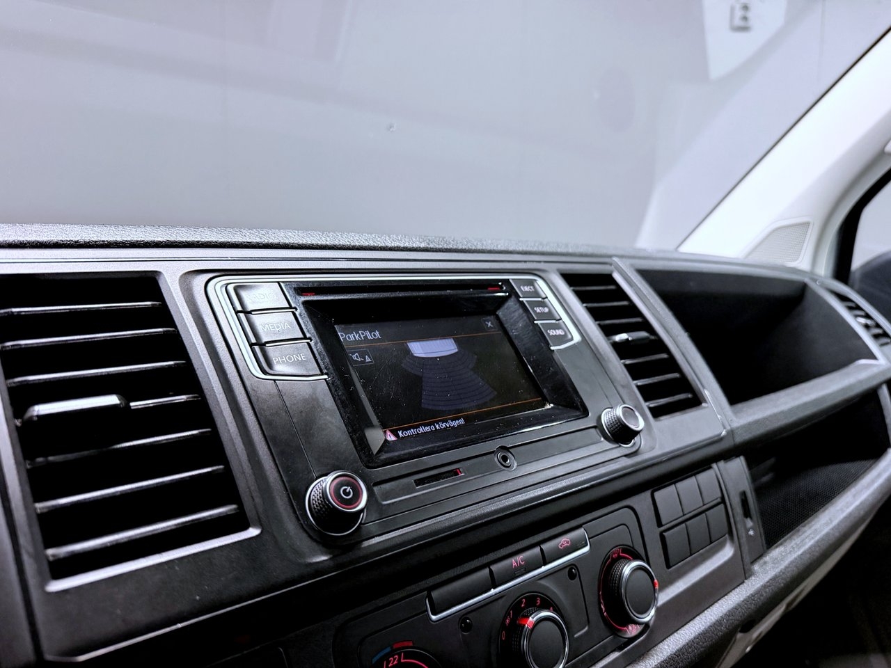 Volkswagen Transporter 2018, bild 7/10