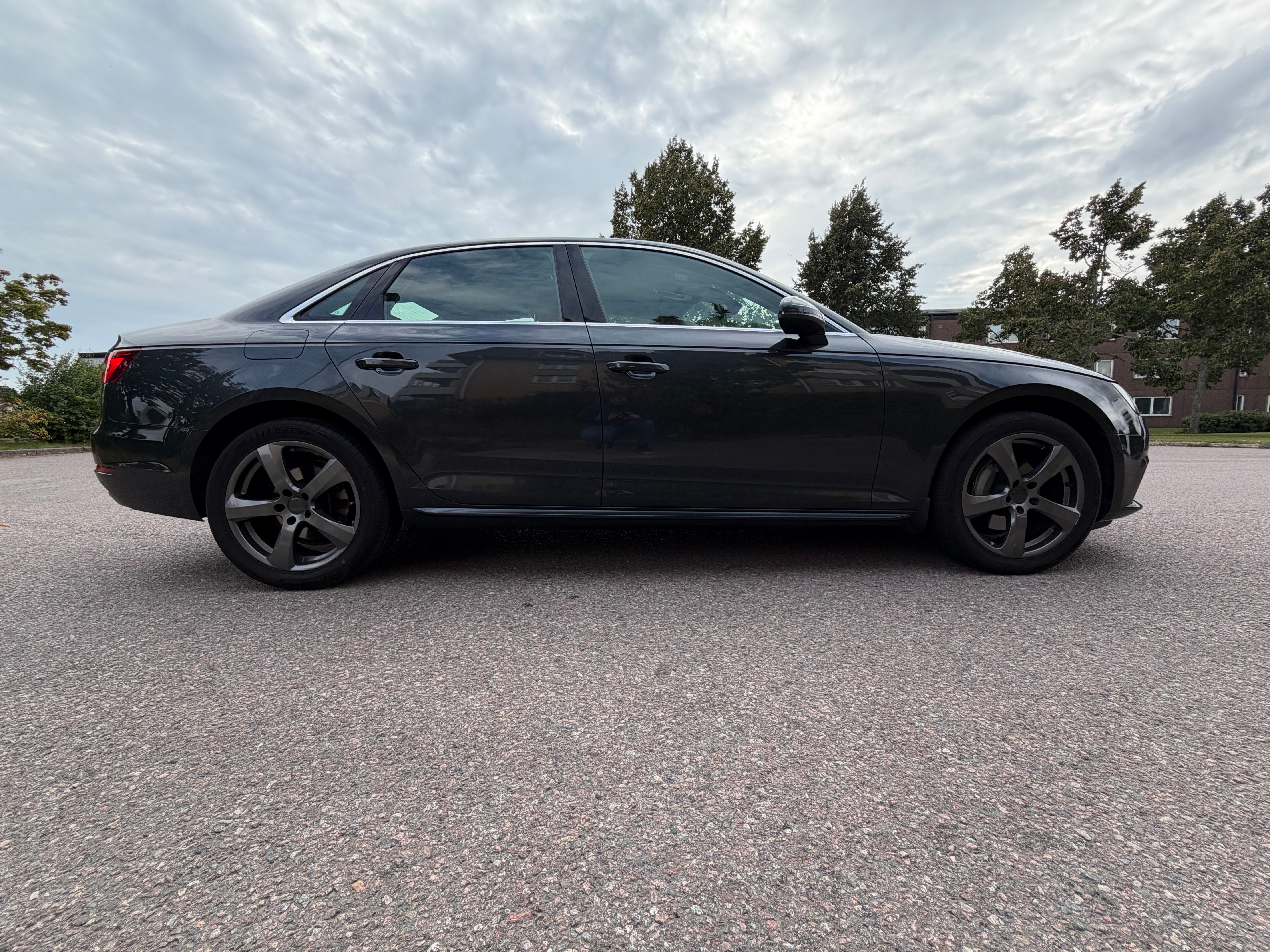 Audi A4 Sedan 2.0 TDI S Tronic 2018, bild 4/10