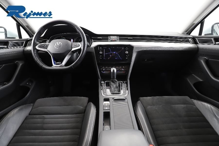 Volkswagen Passat 2021, bild 2/10