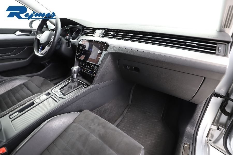 Volkswagen Passat 2021, bild 5/10