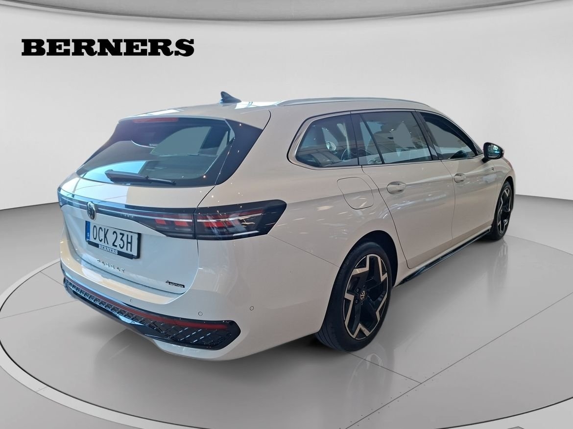 Volkswagen Passat 2025, bild 5/10