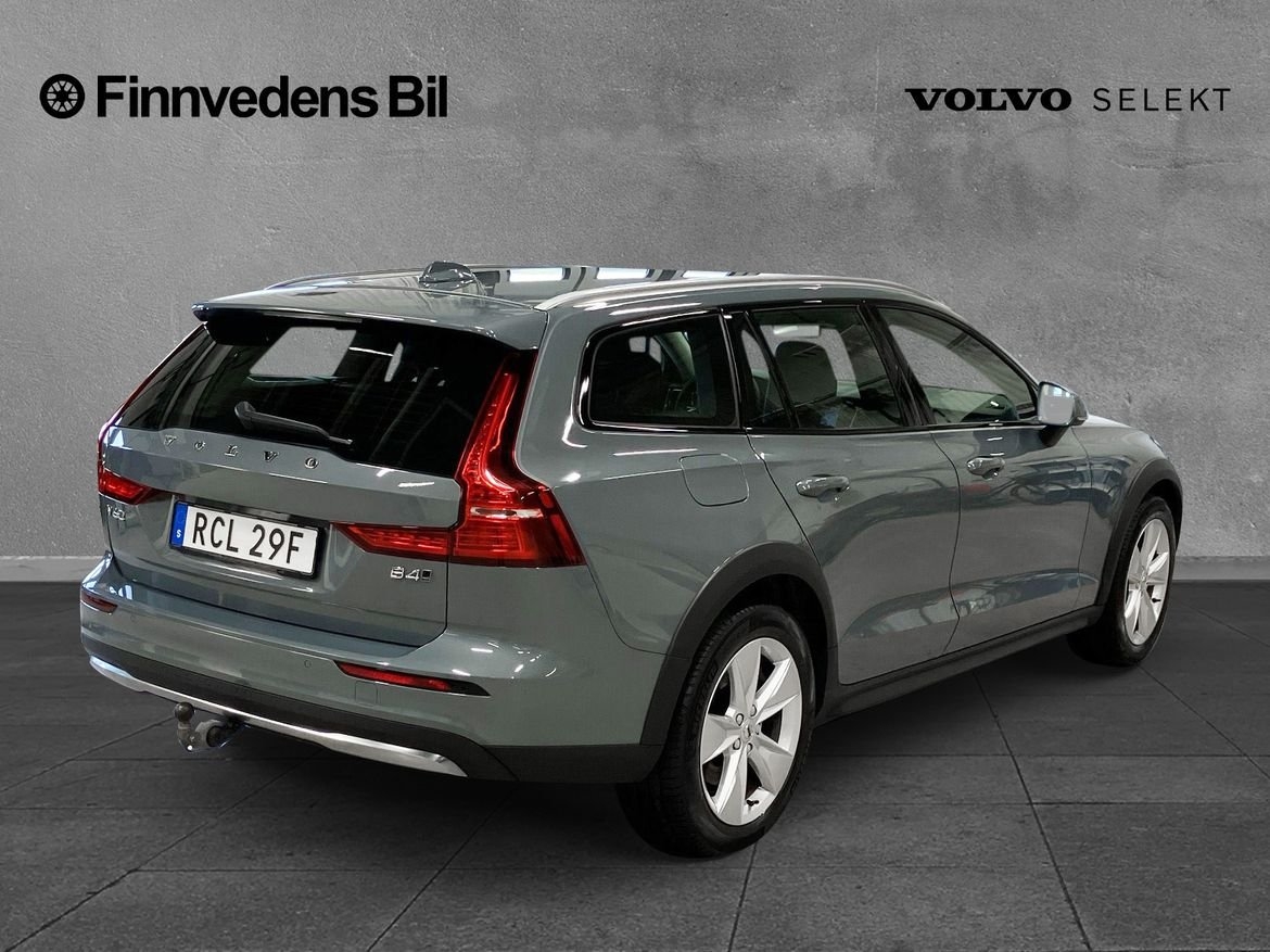 Volvo V60 Cross Country 2023, kuva 4/8