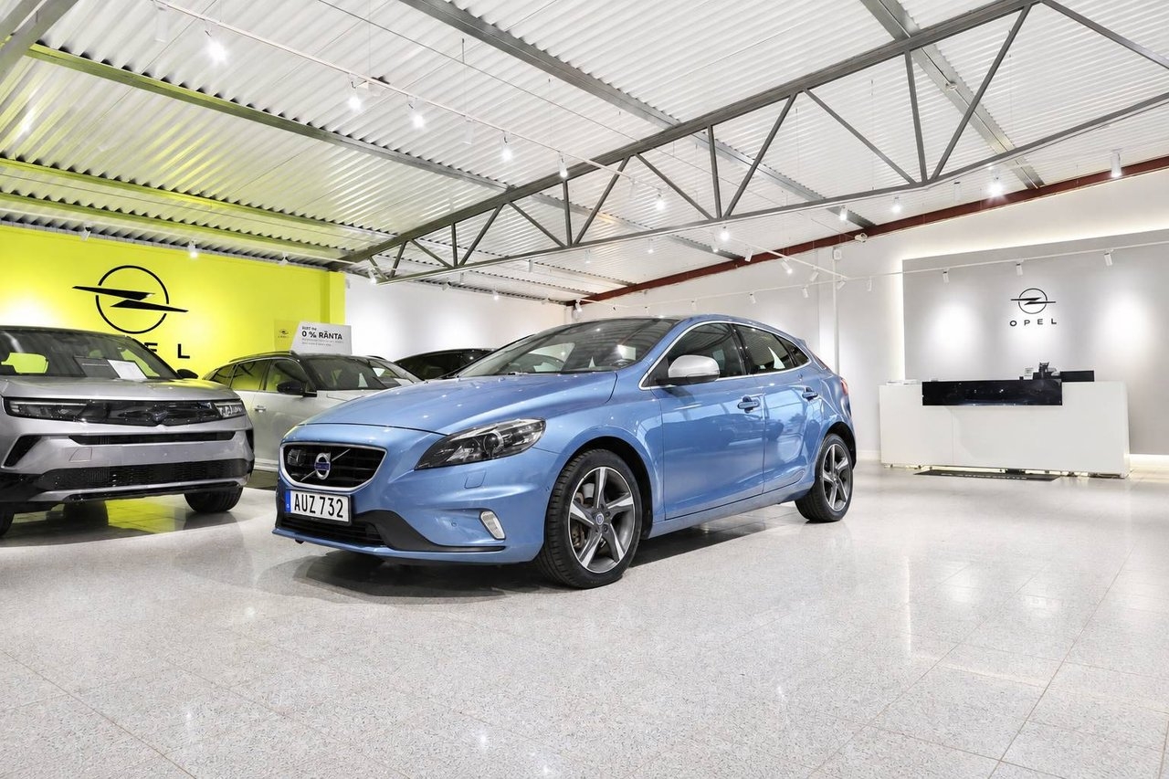 Volvo V40 D4