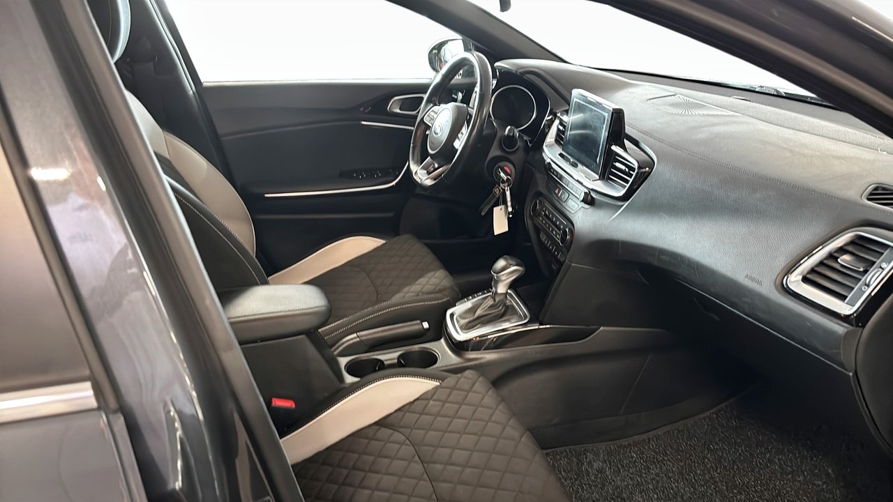 Kia Ceed 1.4 T-GDI GT LINE 2019, photo 3/10