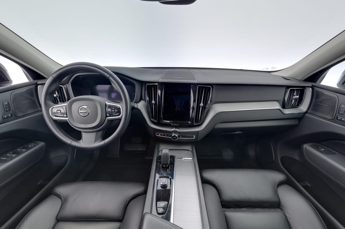 Volvo XC60 Recharge T6 Plus Dark 2023, bild 7/10