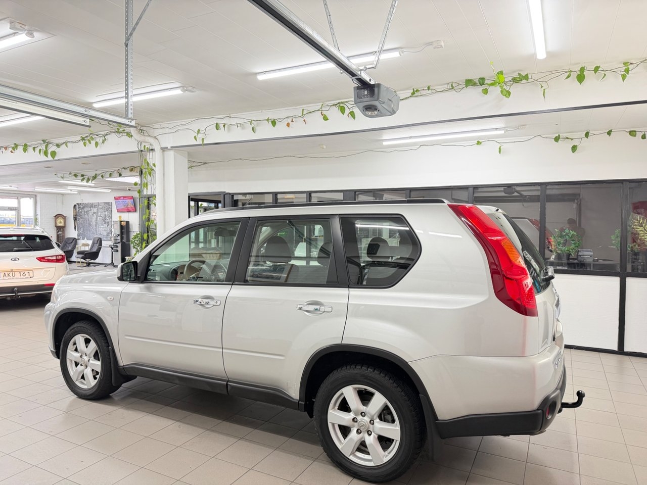 Nissan X-Trail 2.0 dCi 4x4 2010, bild 7/10