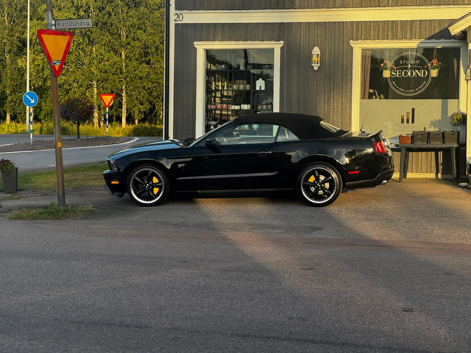 Ford Mustang 2010, kuva 6/10