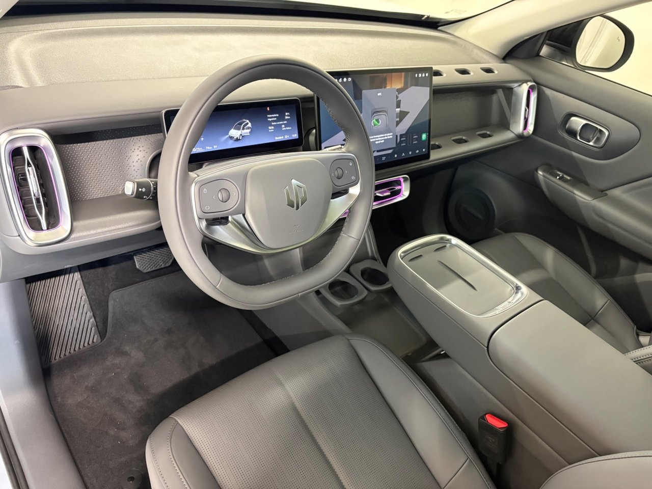 Leapmotor B10 EREV 1.5 + 18.8 kWh Euro 6 2026, bild 7/10