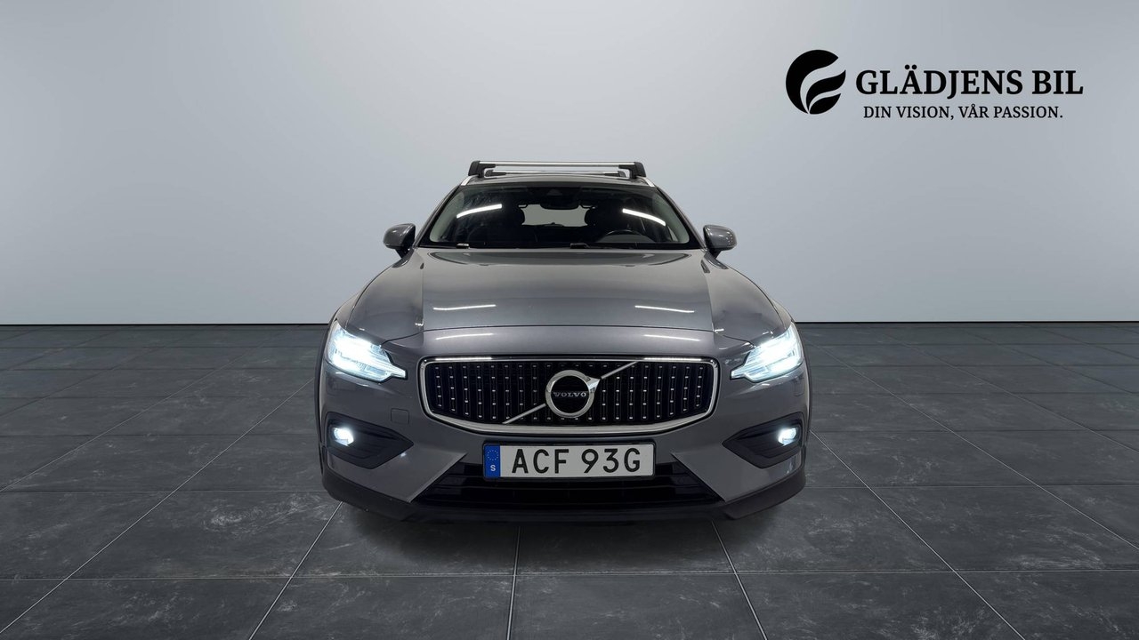 Volvo V60 Cross Country 2021, bild 2/10