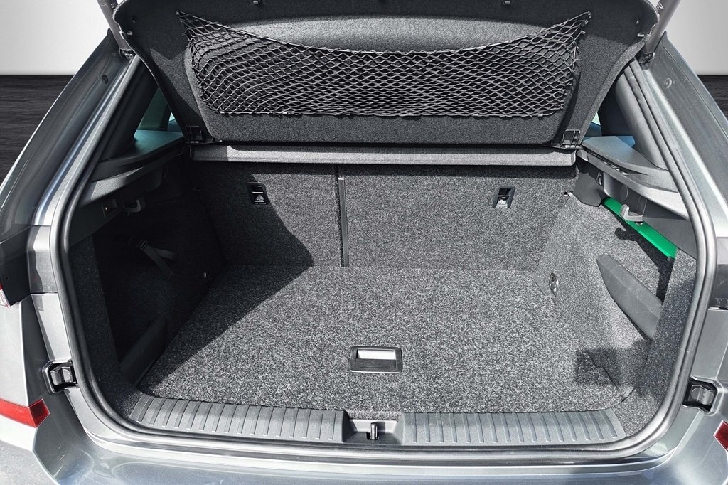 Skoda Kamiq STYLE 1,0 TSI 6 vxl Drag 2023, bild 5/10